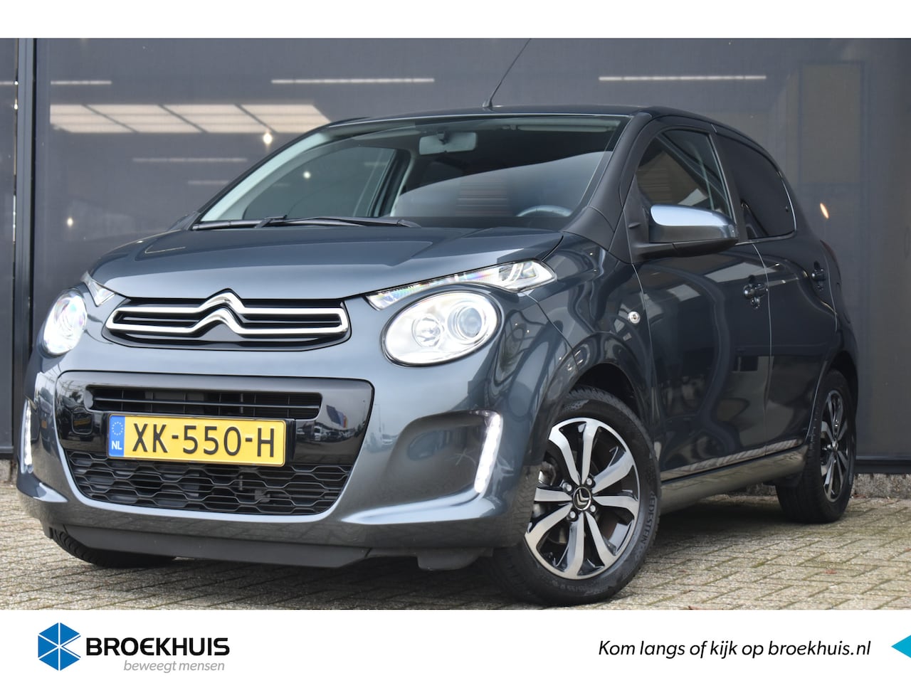 Citroën C1 - 1.0 VTi Shine | Unieke KM-stand! | Navigatie | Achteruitrijcamera | AllSeason | Getint Gla - AutoWereld.nl