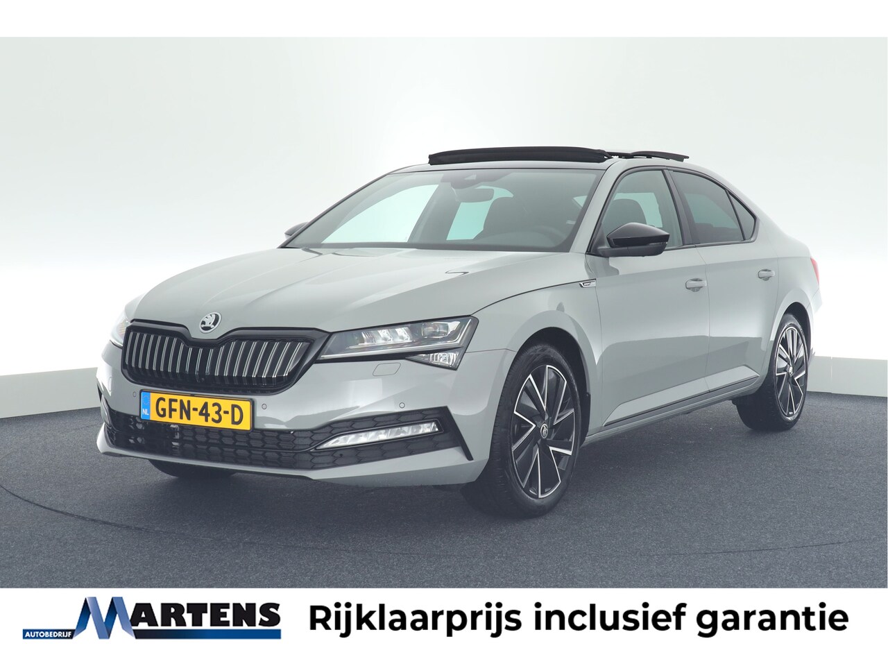 Skoda Superb - 1.4 TSI 218pk iV Sportline Business 360Camera Keyless Matrix Led Panoramadak Virtual Cockp - AutoWereld.nl