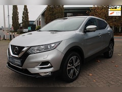 Nissan Qashqai - TEKNA 140 PK 19 INCH NAV. TREKHAAK NIEUWE MODEL