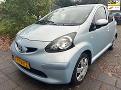 Toyota Aygo - 5 deurs incl apk