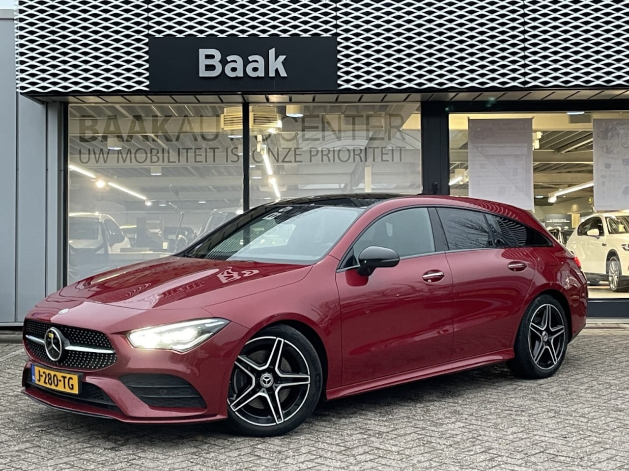 Mercedes-Benz CLA-klasse Shooting Brake - 200 Business Solution AMG | Pano | Camera - AutoWereld.nl