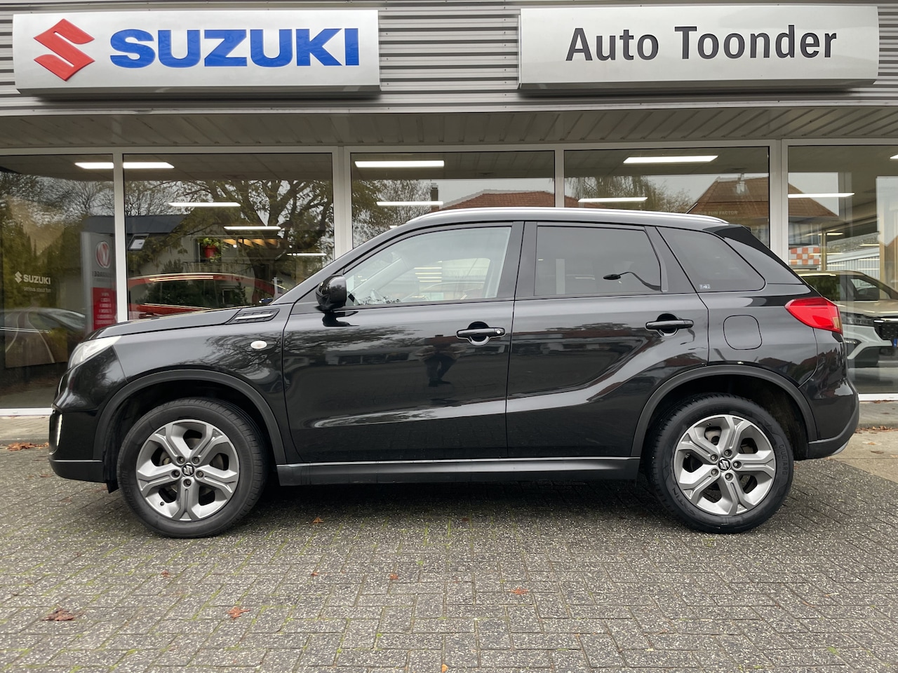 Suzuki Vitara - 1.6 Exclusive/Trekhaak - AutoWereld.nl