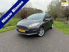 Ford Fiesta - 1.0 Style / Airco / Navigatie / Cruise Control / LM Velgen / 5 deurs