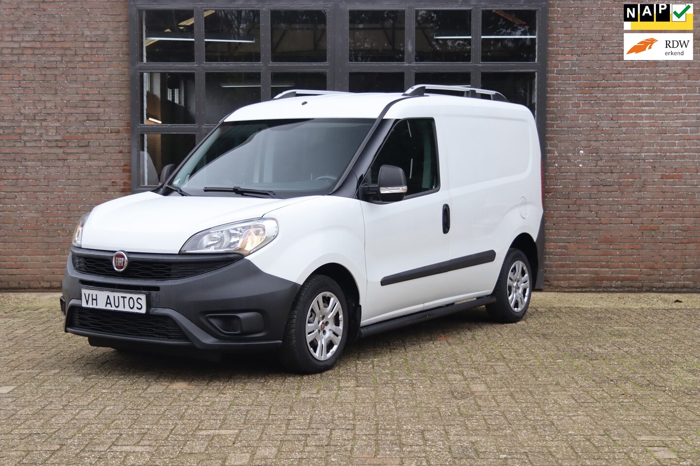 Fiat Doblò Cargo - 1.3 MJ BTW auto Airco-Bluetooth-APK 06/25 - AutoWereld.nl