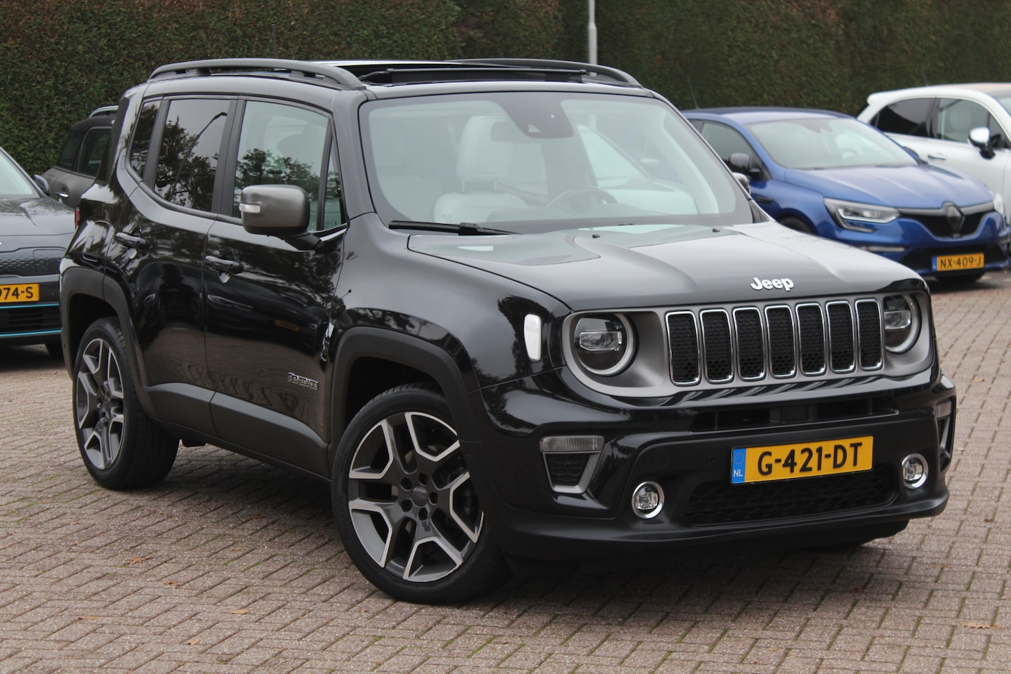 Jeep Renegade - 1.3T Freedom / Full option! / Panoramadak / Camera / Leder / 19'' / DAB / ACC / Stuurverwa - AutoWereld.nl