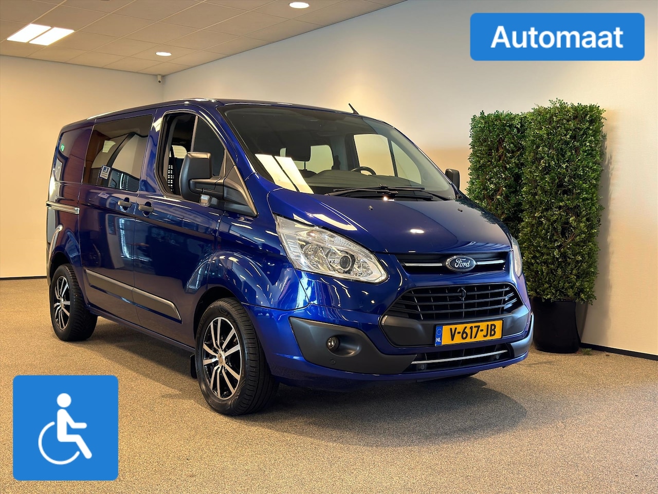 Ford Transit Custom - L1H1 Rolstoelbus (airco) 4+1 - AutoWereld.nl