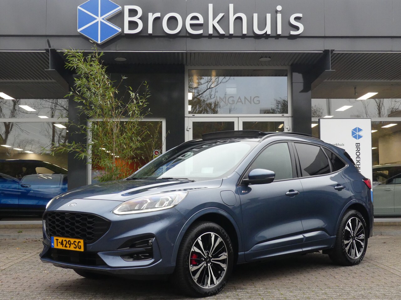 Ford Kuga - 2.5 PHEV 225PK ST-Line X | AGR-STOELEN | TREKHAAK | ADAPTIVE CRUISE | STOEL/STUUR & VOORRU - AutoWereld.nl