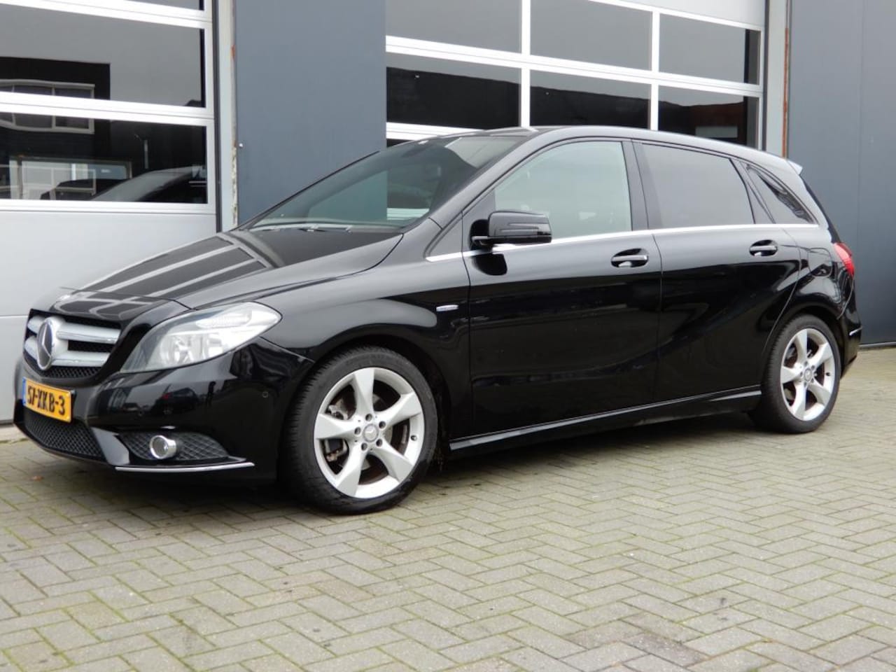 Mercedes-Benz B-klasse - 180 180 - AutoWereld.nl