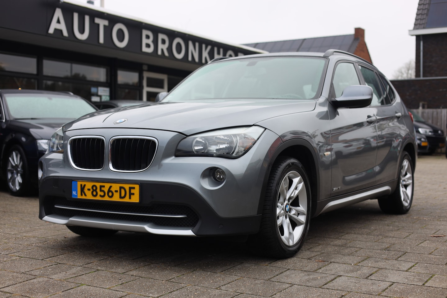 BMW X1 - SDRIVE 18i | AUTOMAAT | AIRCO | CRUISE | TREKHAAK - AutoWereld.nl