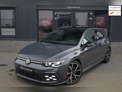 Volkswagen Golf - 2.0 TSI GTI / PANO / ACC / CAMERA / CARPLAY / NIEUWSTAAT