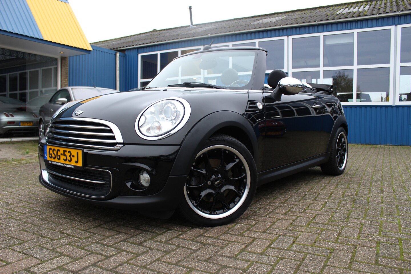 MINI Cabrio - 1.6-16V "Cooper Pepper" Xenon - Navi - Leder - Cruise  !!! - AutoWereld.nl