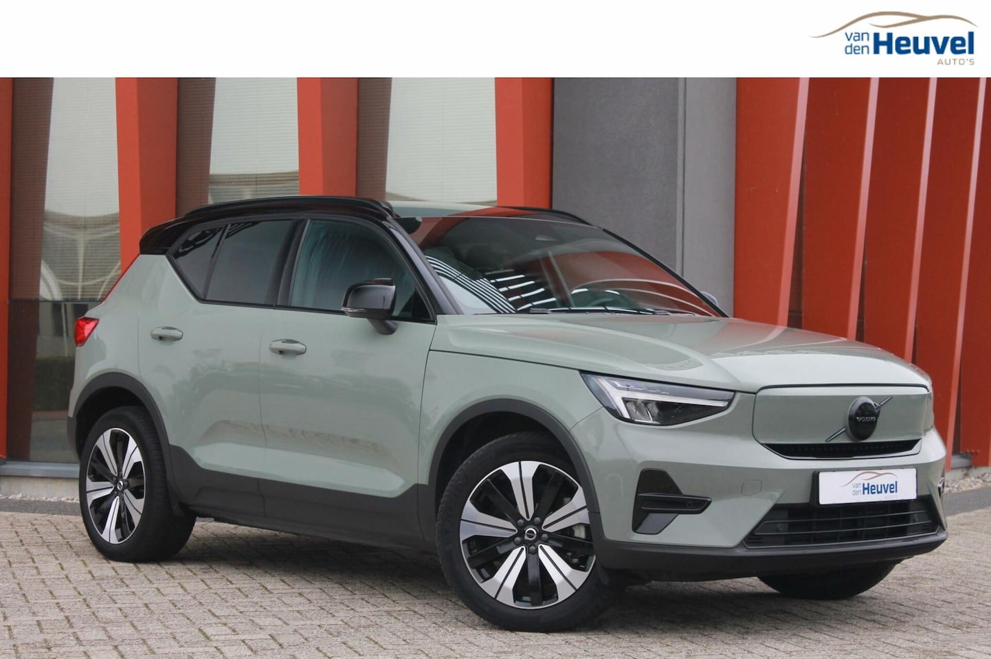 Volvo XC40 - Recharge Plus | Pilot Assist | BLIS | Parkeercamera | Keyless | Full Electric | 0 Emissie - AutoWereld.nl