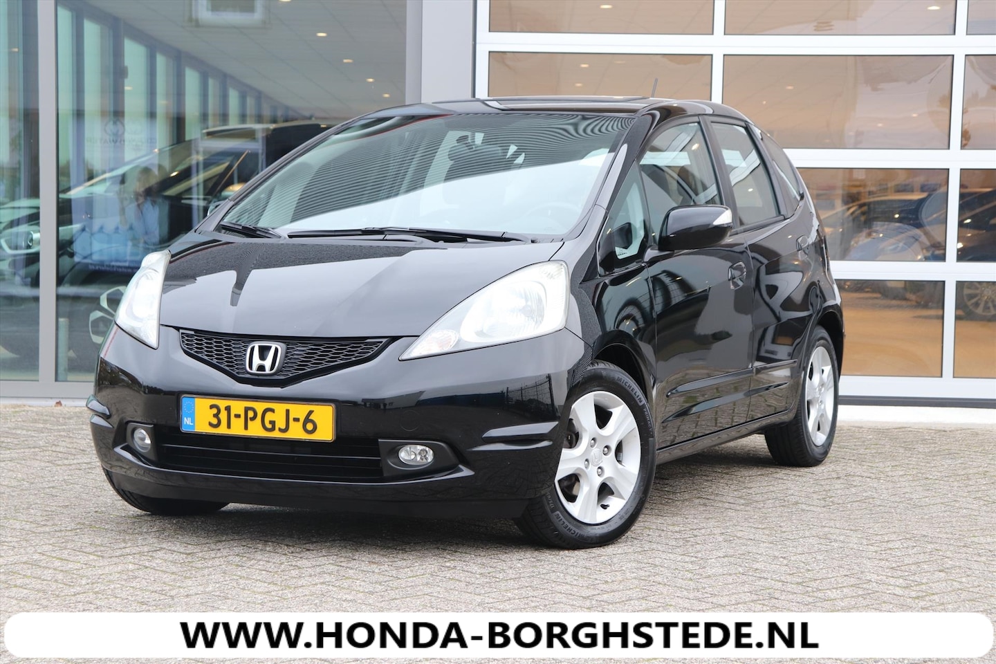 Honda Jazz - 1.4 Style Mode 1.4 100pk Style mode - AutoWereld.nl