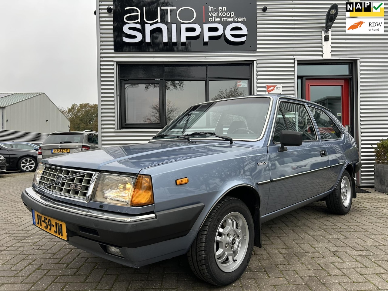 Volvo 360 - 2.0 GLS 5-speed -UNIEK!-KEURIG NETTE STAAT!-WEGENBELASTING VRIJ!-ORIGINEEL NEDERLANDS!-133 - AutoWereld.nl