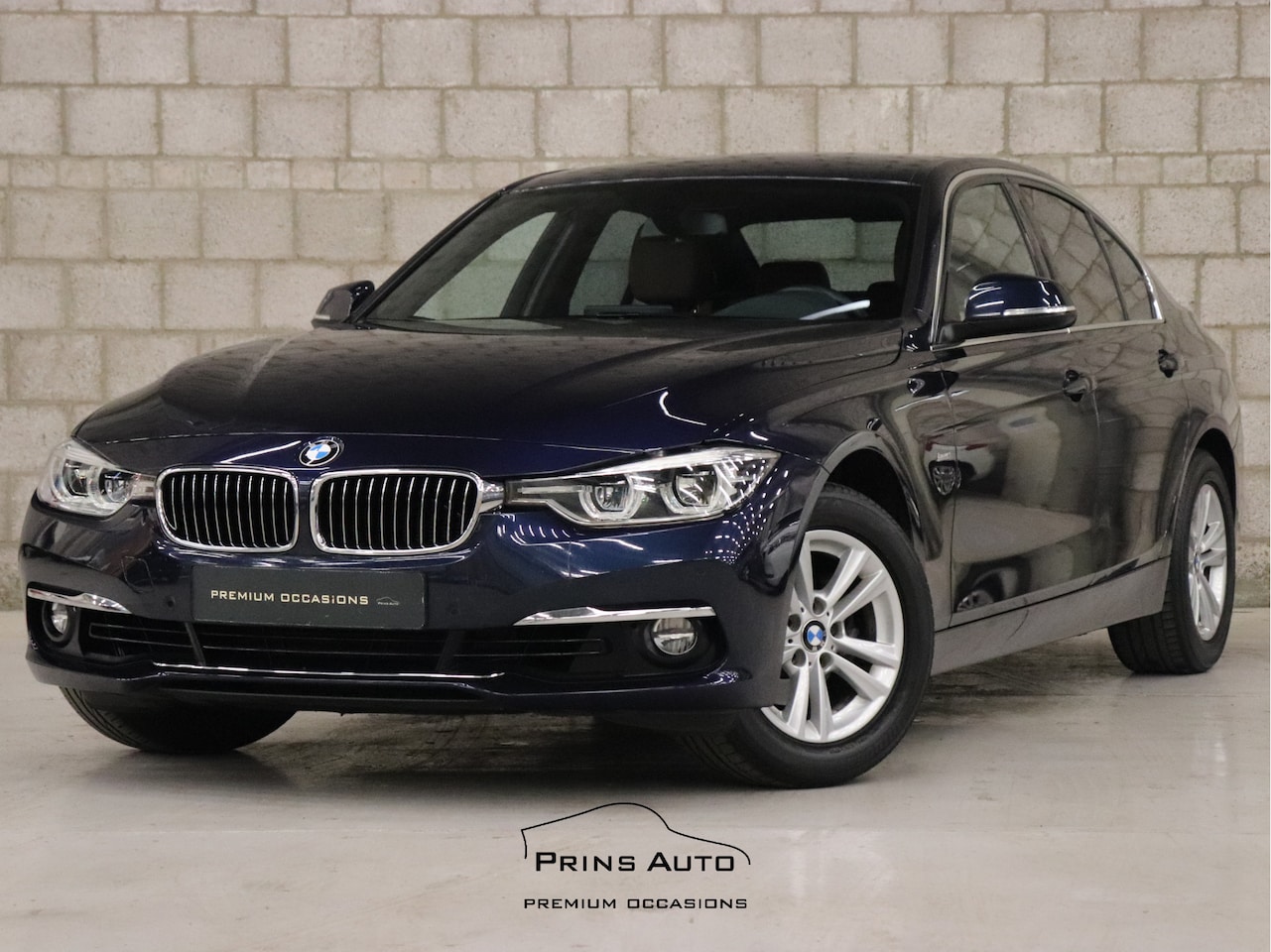 BMW 3-serie - 318i High Executive |LEDER|STOELV|CRUISE|NAVI| - AutoWereld.nl