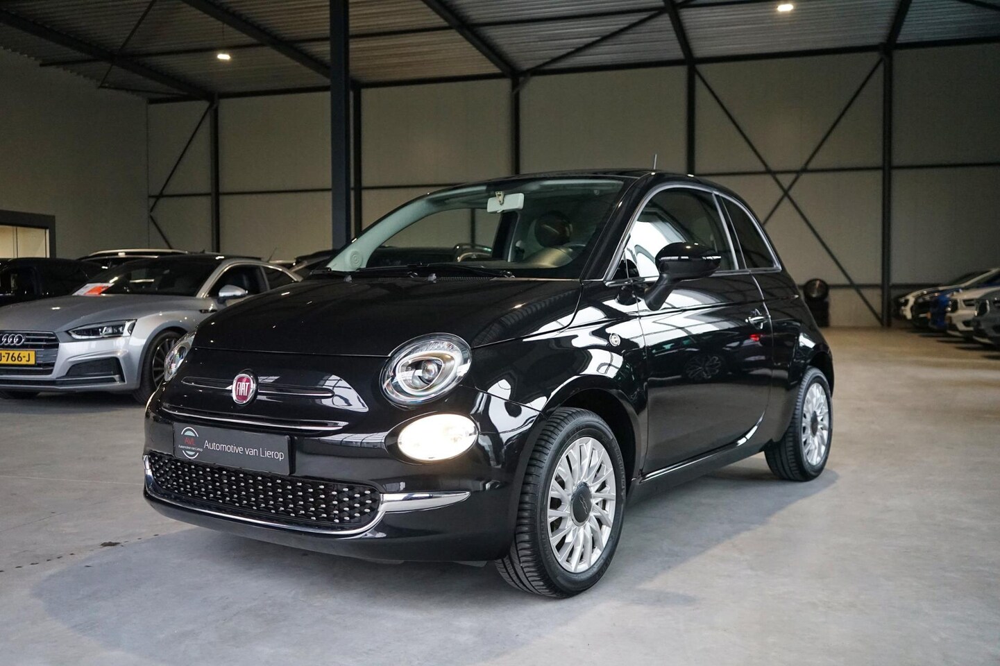 Fiat 500 - 1.2 Lounge PANO | CARPLAY | PARKEERSENSOREN | NIEUW MODEL - AutoWereld.nl