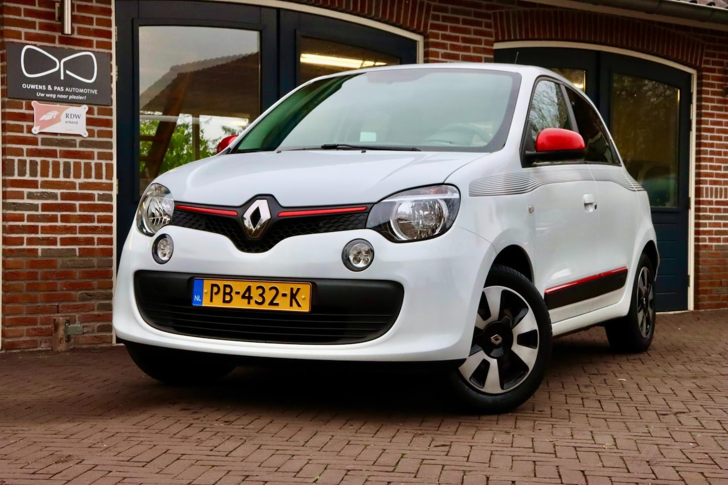 Renault Twingo - 1.0 SCe Collection | NAP | AIRCO | CRUISE | DEALERONDERHOUDEN - AutoWereld.nl