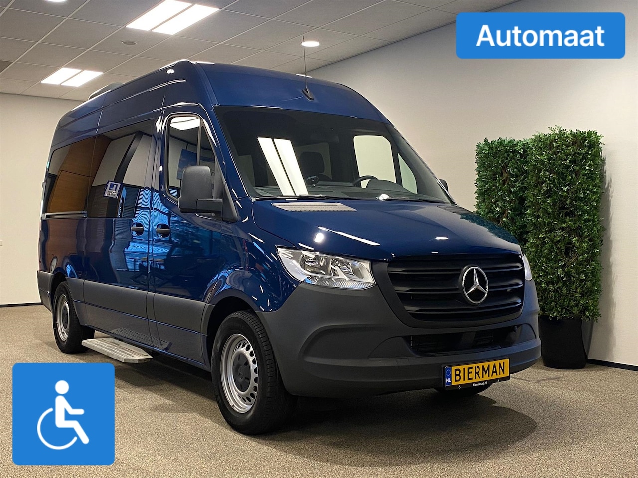 Mercedes-Benz Sprinter - L2H2 Rolstoelbus Automaat (extra airco) - AutoWereld.nl