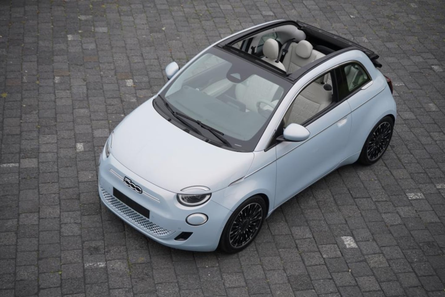 Fiat 500 C - La Prima 42 kWh - AutoWereld.nl