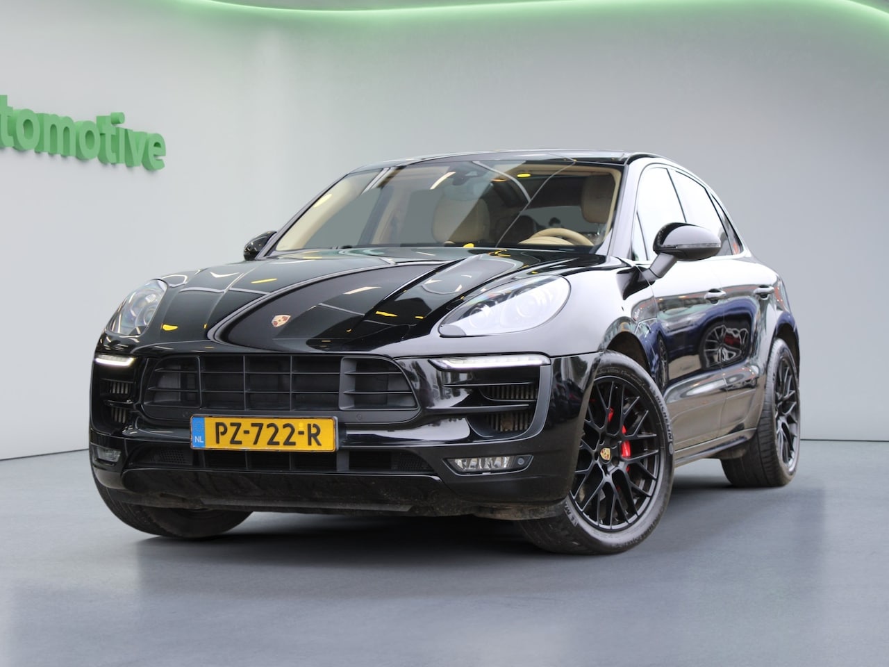 Porsche Macan - 3.0 GTS | PANO | LUCHTVERING | SPORT CHRONO | CAMERA | STOELVERWARMING | - AutoWereld.nl