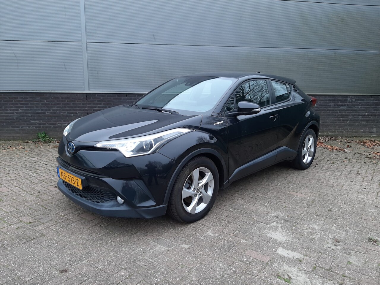 Toyota C-HR - 1.8 Hybrid Dynamic Navigatie Parkeercamera Climate Controle Cruise Controle - AutoWereld.nl