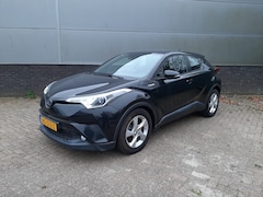 Toyota C-HR - 1.8 Hybrid Dynamic Navigatie Parkeercamera Climate Controle Cruise Controle