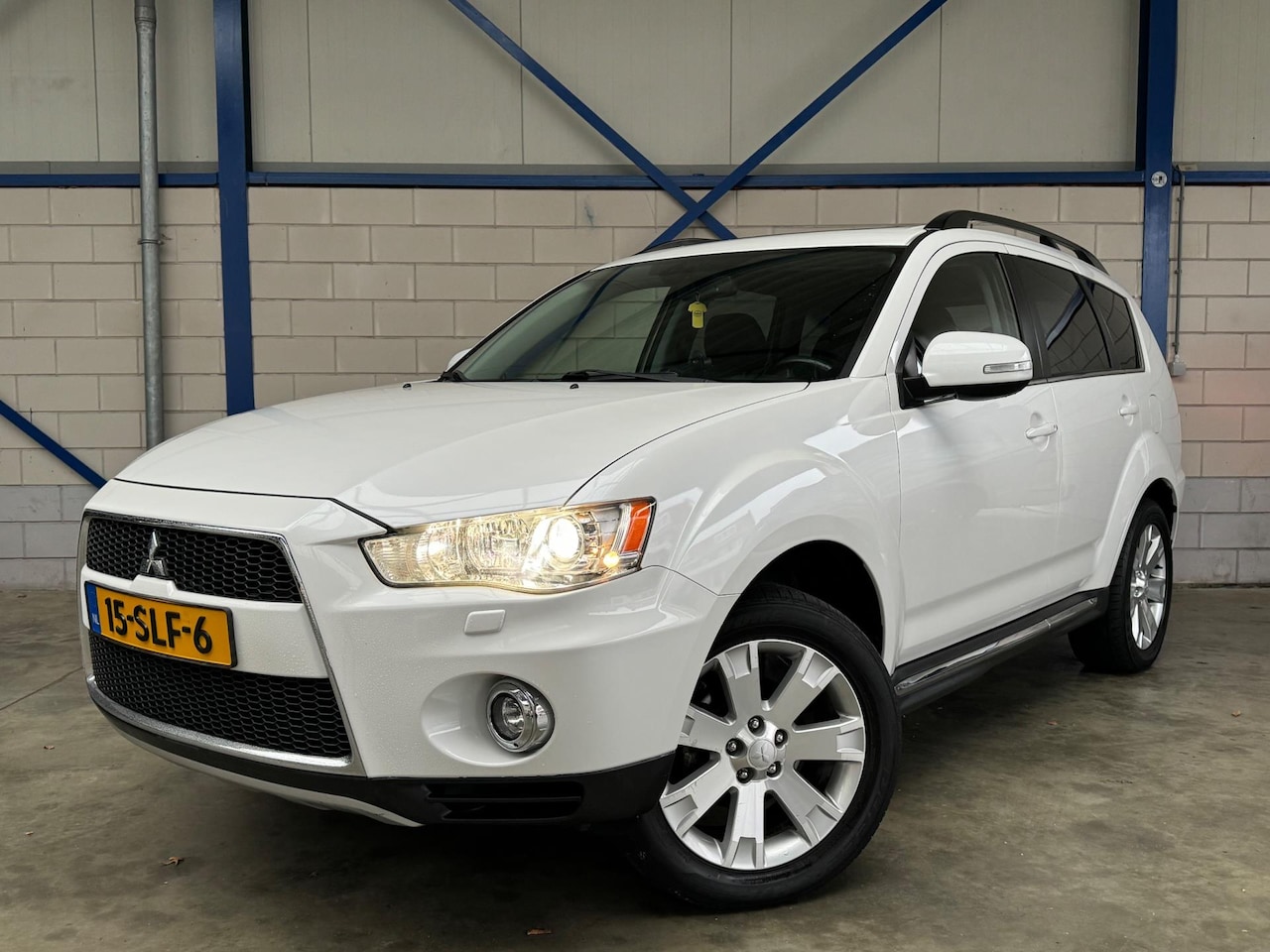 Mitsubishi Outlander - 2.0 Edition Two AUT|NAVI|LEDER|PDC|STOELVERW - AutoWereld.nl