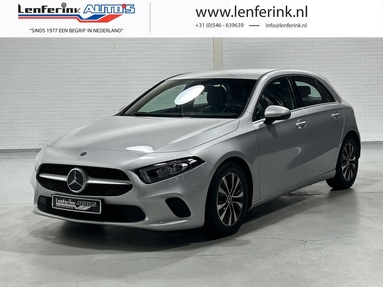 Mercedes-Benz A-klasse - 180 Groot Navi Led koplampen Camera Stoelverwarming Leder/stof Apple Carplay PDC v+a - AutoWereld.nl