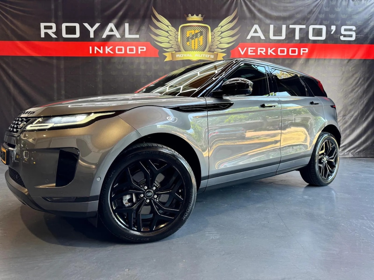 Land Rover Range Rover Evoque - 2.0 P250 AWD R-Dynamic HSE Modeljaar 2020 - AutoWereld.nl