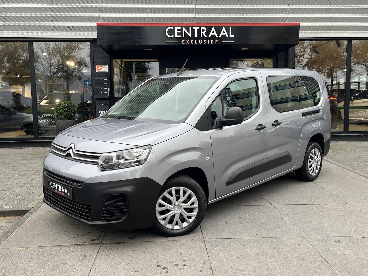 Citroën Berlingo XL - 1.2 PureTech Live 110PK|7 Persoons|Pdc|Cruise Control|Airco|Bluetooth - AutoWereld.nl