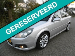 Opel Vectra GTS - 2.2-16V 155pk Exe Automaat Clima Cruise Trekhaak 1600kg