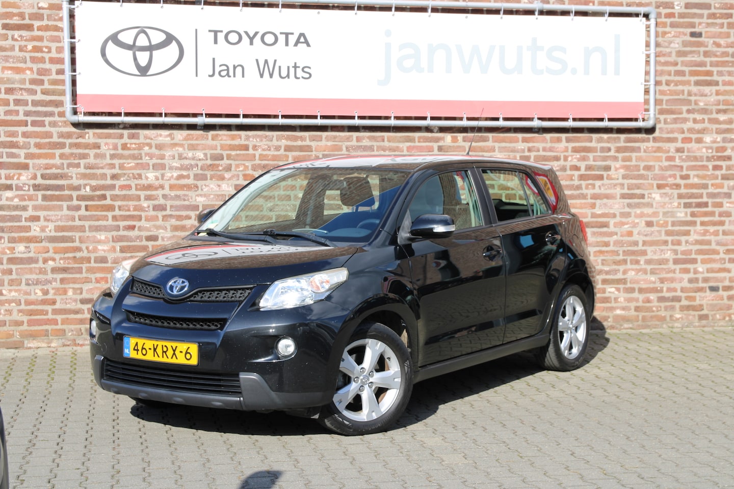 Toyota Urban Cruiser - 1.3 VVT-i Aspiration + trekhaak - AutoWereld.nl