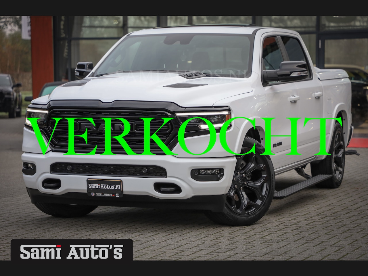 Dodge Ram 1500 - LIMITED NIGHT | 402 5.7 V8 4x4 | BOM VOL | HUD | LUCHTVERING | DUBBELE CABINE | CREW CAB | - AutoWereld.nl