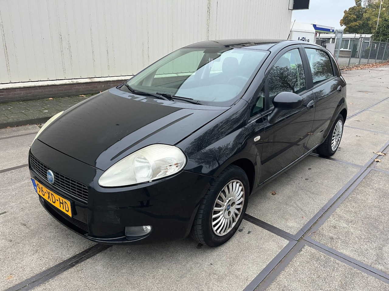 Fiat Grande Punto - 1.4 Dynamic airco - AutoWereld.nl