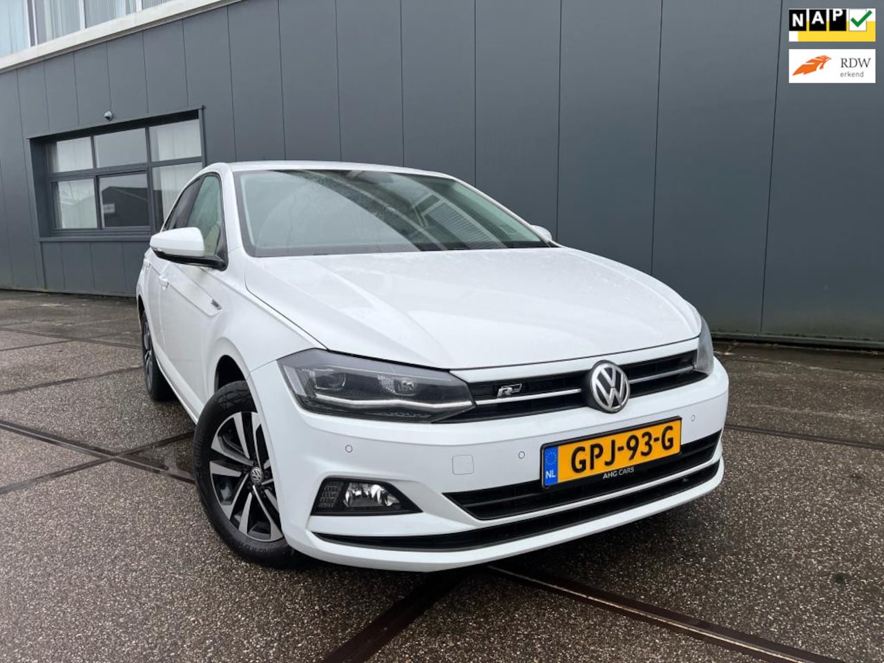 Volkswagen Polo - 1.6 TDI Comfortline Business - NW APK - AMBIENT LIGHT - FULL OPTIE - CARPLAY - AutoWereld.nl