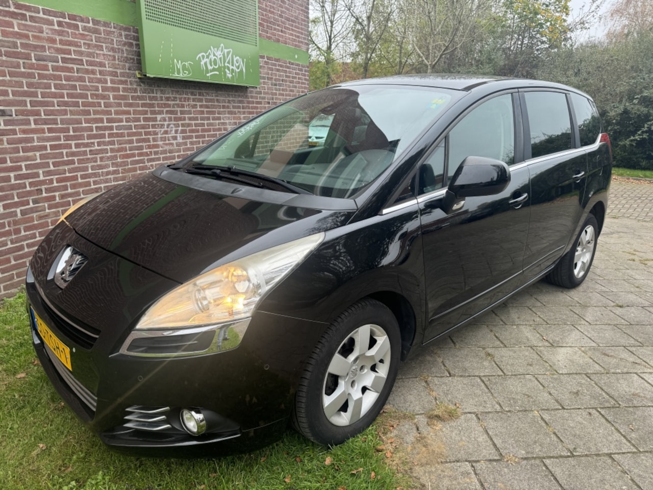 Peugeot 5008 - 1.6 VTi B. Lease 5p. - AutoWereld.nl