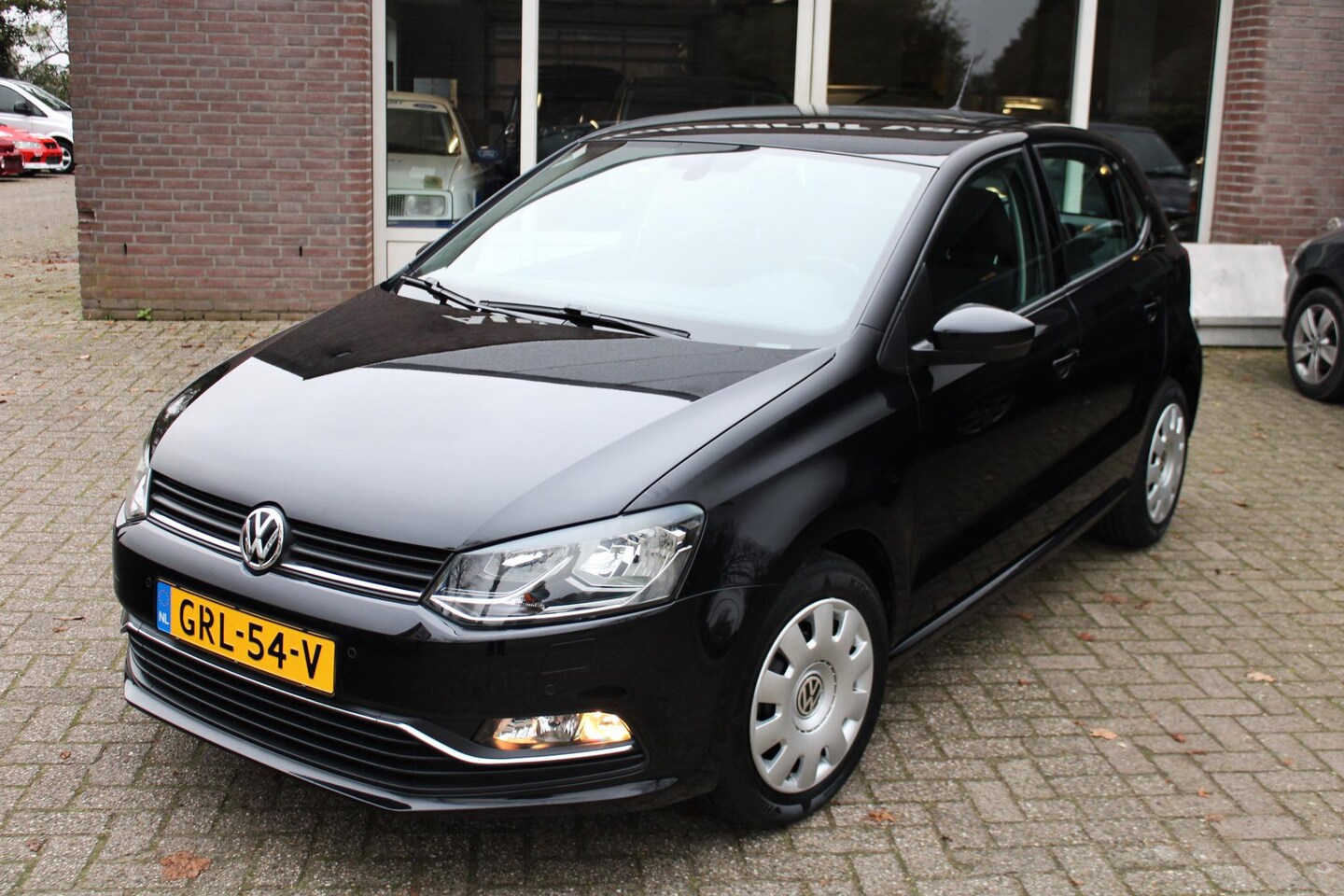 Volkswagen Polo - 1.2 TSI Highline Airco, Cruise control, Parksens. V en A, Leder, Stoelverwarming, Armsteun - AutoWereld.nl