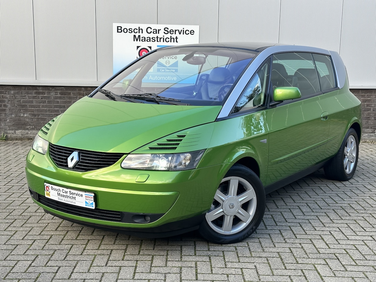 Renault Avantime - 3.0-24V V6 Privilège | Taiga Vert | Full service history |  Interesse, Proefrit? Bel of ap - AutoWereld.nl