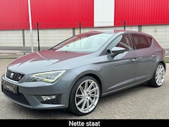 Seat Leon - 1.4 EcoTSI FR LED/NAVI/PDC