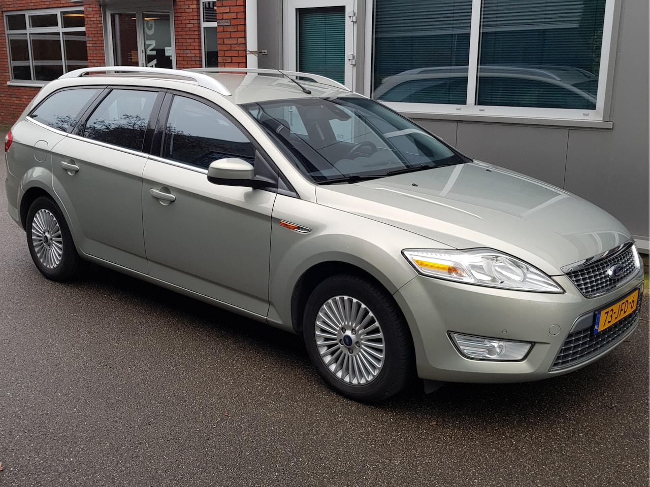 Ford Mondeo Wagon - 2.0 1e Eig! Navi Trekhaak Ecc Cruise - AutoWereld.nl