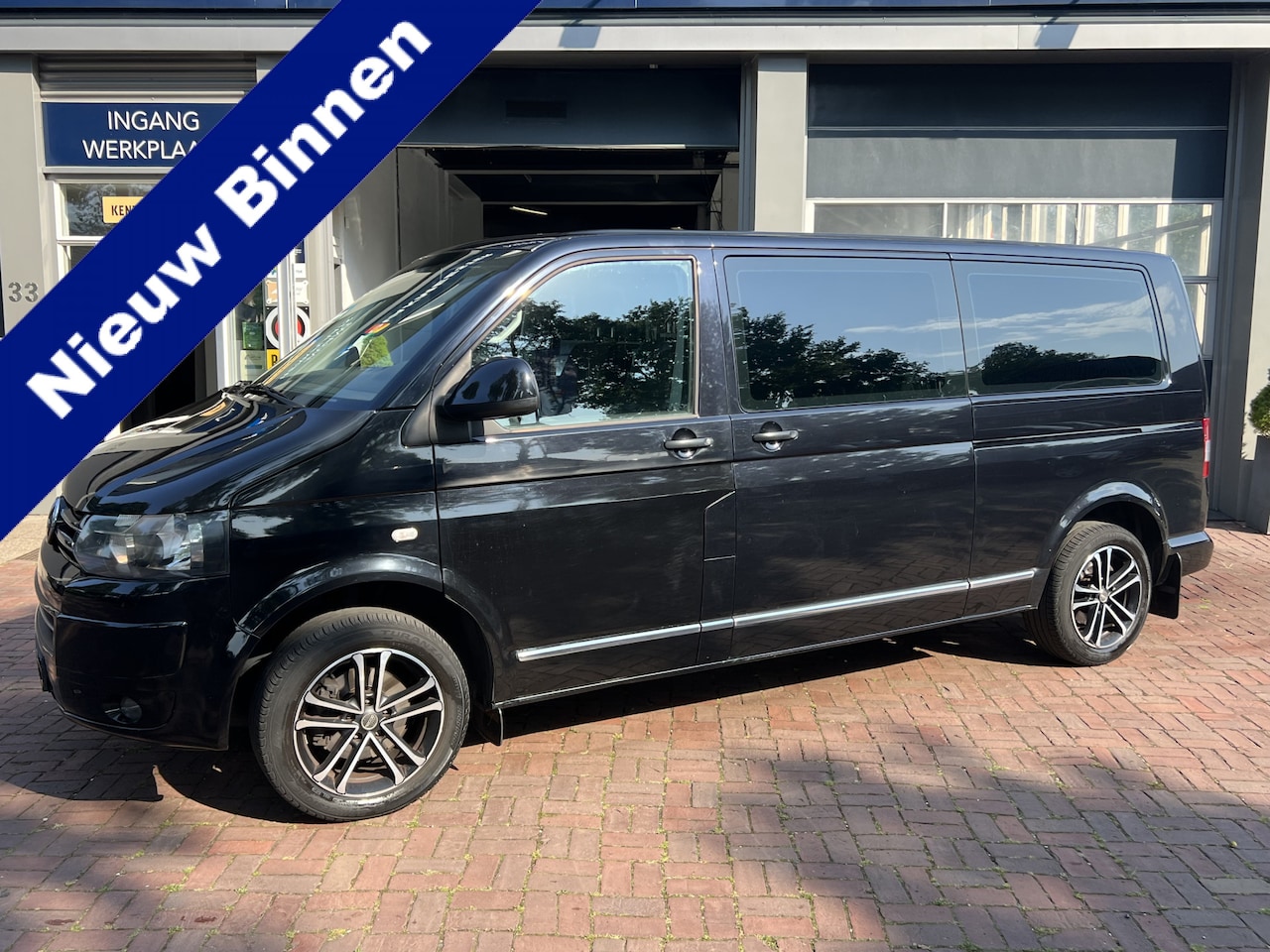 Volkswagen Transporter - 2.0 TDI L2H1 4Motion DC Comfortline Automaat,2xschuifdeur,Navi,Trekhaak - AutoWereld.nl