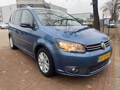 Volkswagen Touran - 1.4 TSI Highline 7persoons Airco/ECC, Navigatie, Panoramadak Zeer nette auto