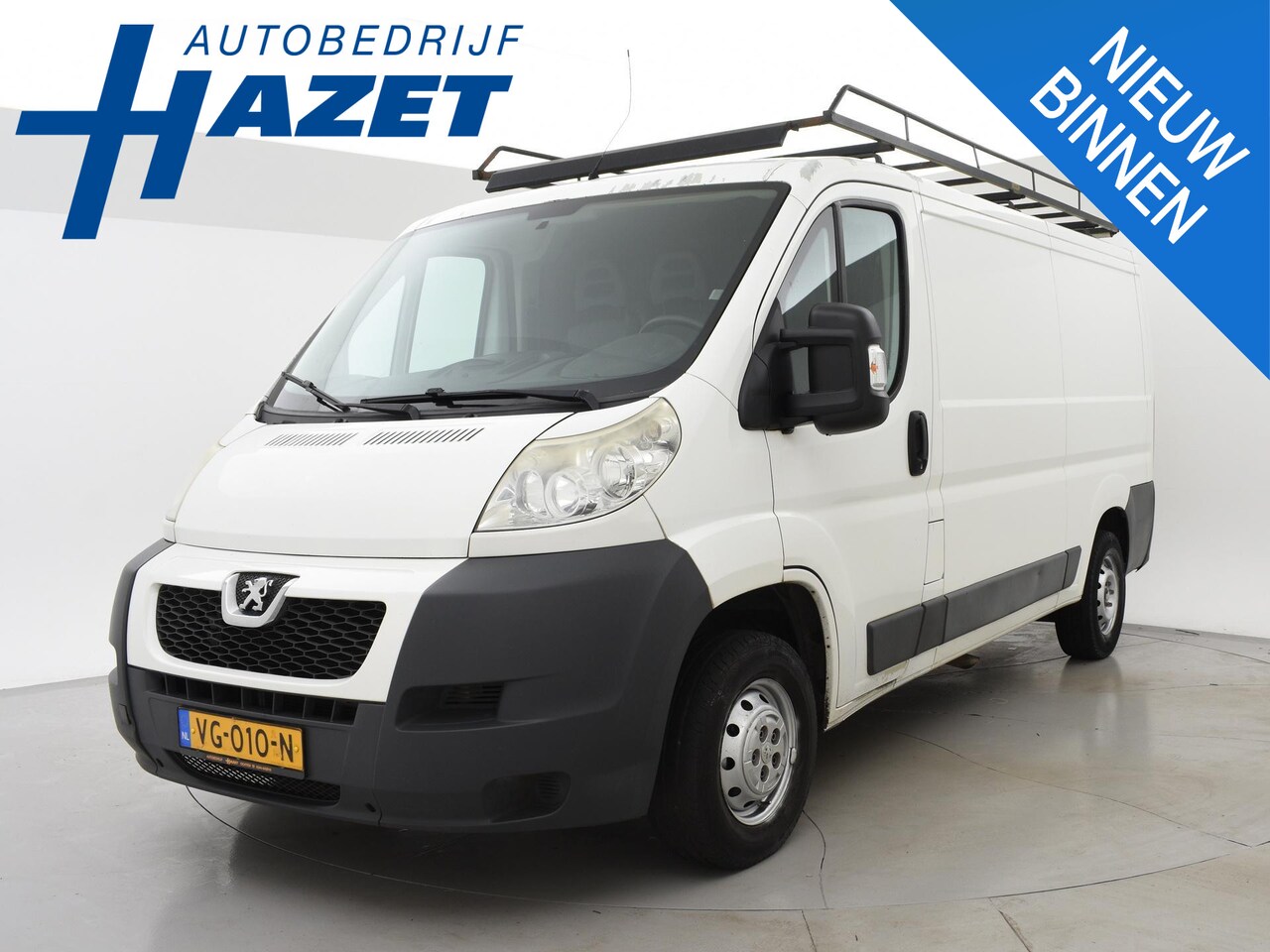 Peugeot Boxer - 330 2.2 HDI 125 PK 3-ZITS PROFIT+ NAVIGATIE / TREKHAAK / AIRCO - AutoWereld.nl