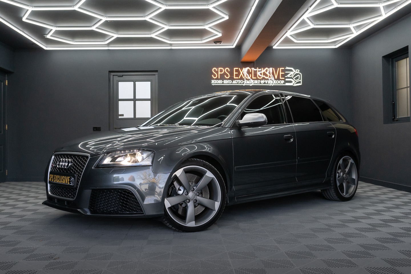 Audi A3 Sportback - 2.5 T RS 3 quattro Pro Line / Milltek / Onderhoudshistorie / CTS intake / DB vervangen - AutoWereld.nl