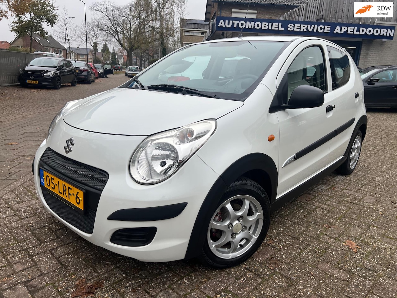 Suzuki Alto - 1.0 Comfort Plus. *NL AUTO*BLACKWHITE EDITION*AIRCO*ELEKTR.RAMEN*STUURBEKR.*TOERENTELLER* - AutoWereld.nl