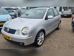 Volkswagen Polo - 1.4-16V Highline