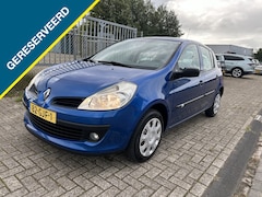 Renault Clio - 1.2-16V Special Line