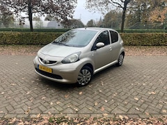 Toyota Aygo - 1.0-12V Sport