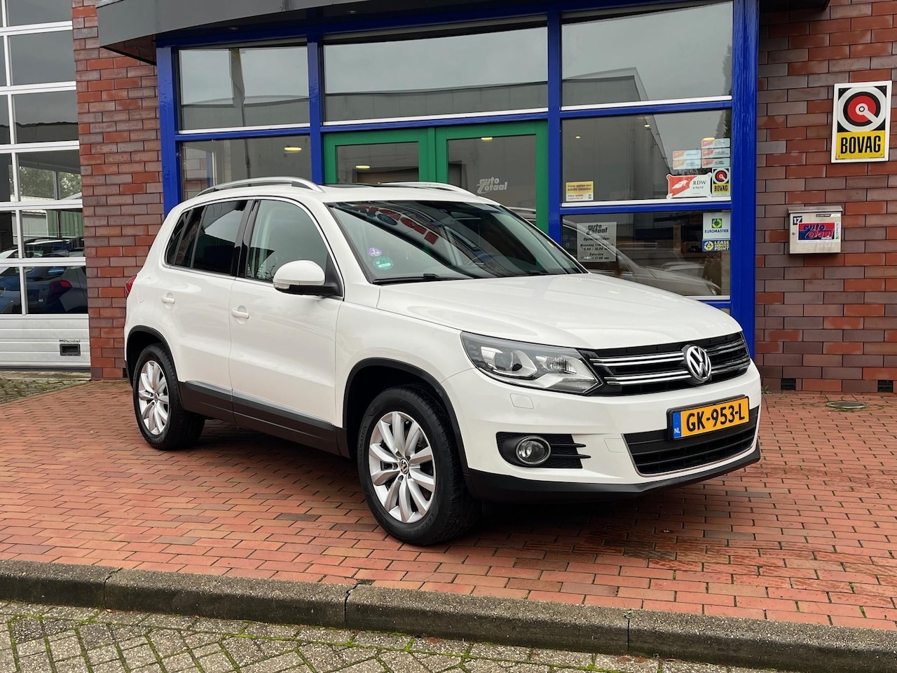 Volkswagen Tiguan - 1.4 TSI Sport&Style - AutoWereld.nl