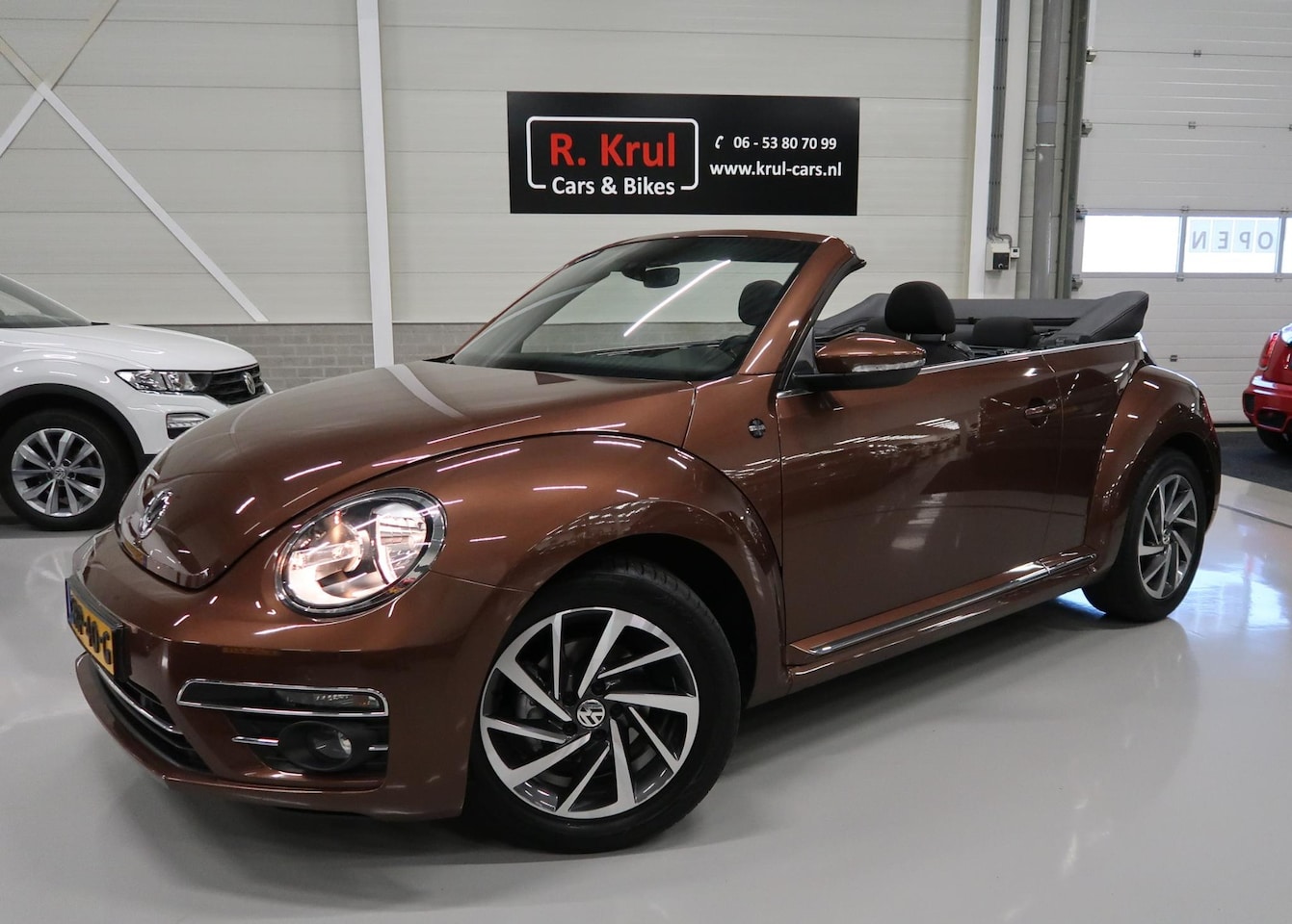 Volkswagen Beetle Cabriolet - 1.2 TSI Sound Airco App connect Sportvelgen 1e Eigenaar Afdekhoes Stoelverwarming Cruise c - AutoWereld.nl